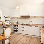 Lavanda Mansion Vila Vodice