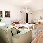 Vila Lavanda Mansion