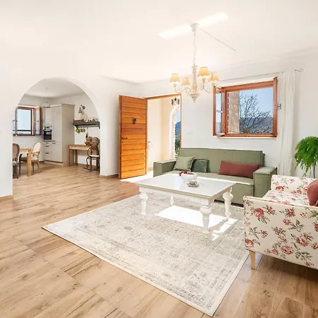 Lavanda Mansion * Βόντιτσε