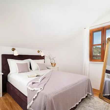 Lavanda Mansion Vila *