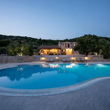 Lavanda Mansion *