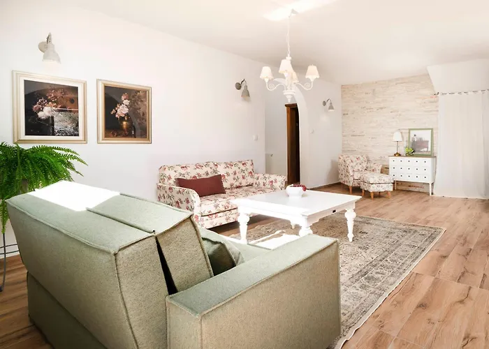 Villa Lavanda Mansion